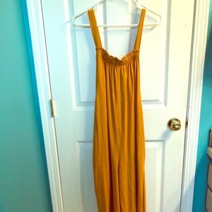 Super cute mustard overalls with Pockets!